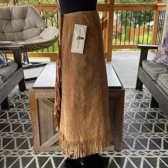 *Vintage* Lew Magram Collection New York  | Suede Tassle Skirt - Picture 3 of 10